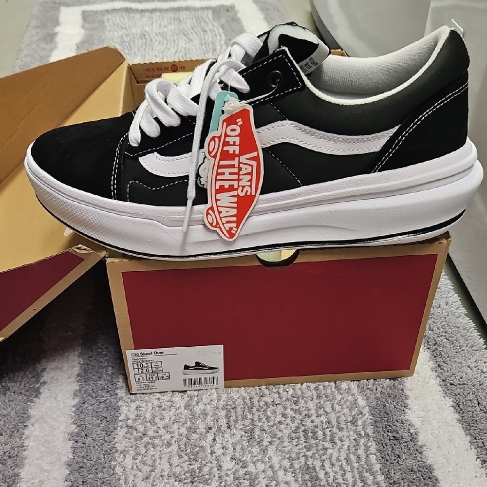 Vans Classic Black and White Low-Top Sneakers